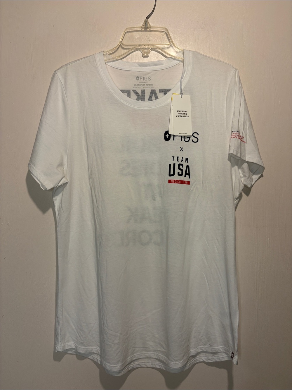 Figs NWT Women’s Team USA Super Soft Short Sleeve Underscrub Size XL